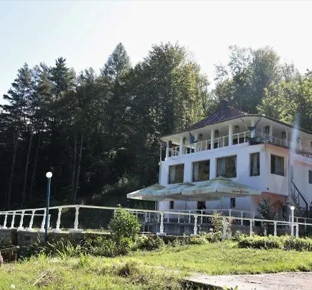 Cabana Cerbu Johana Guest house Bozovici