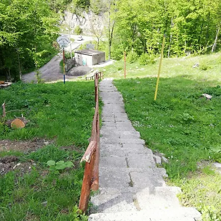 Cabana Cerbu Johana Guest house Bozovici